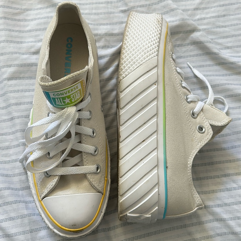 Platform cream converse